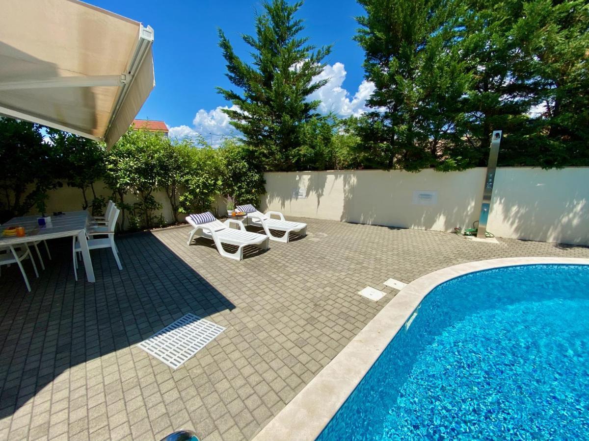 Private Pool And Mediterranean Garden Apt Mia Šilo Exterior foto