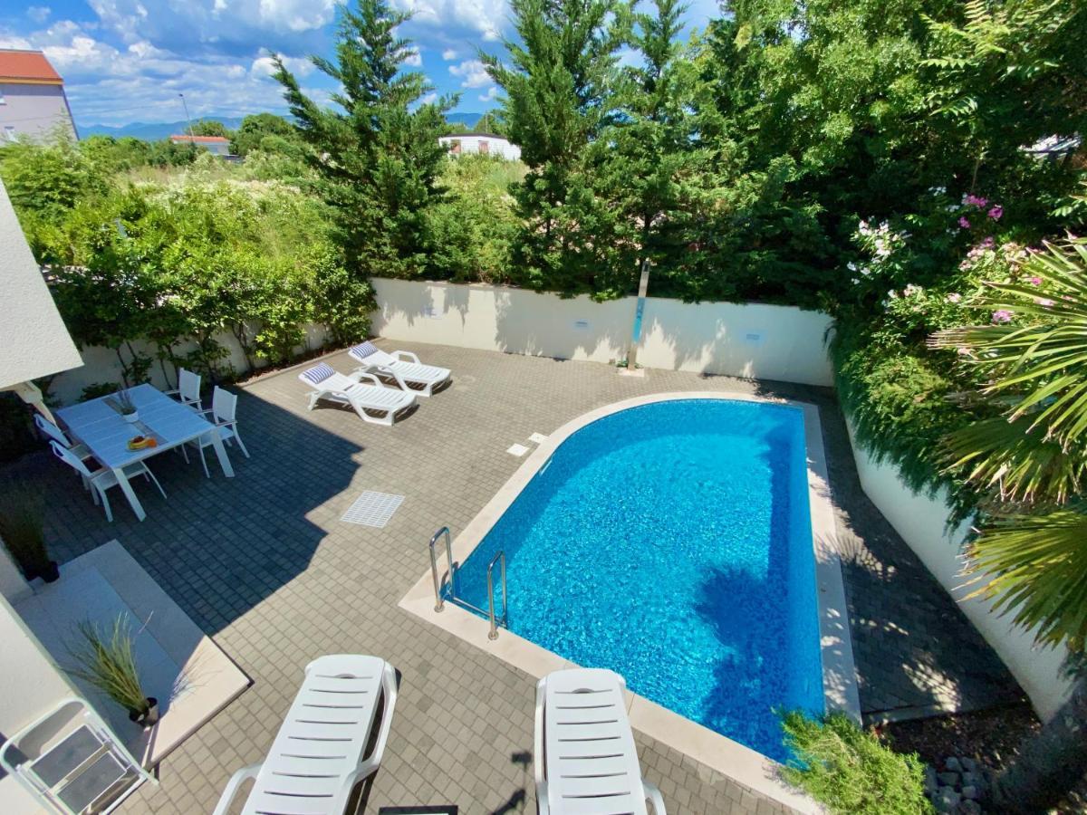 Private Pool And Mediterranean Garden Apt Mia Šilo Exterior foto